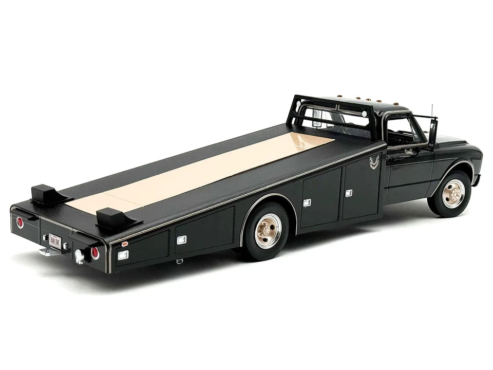 (PRE-ORDER 2027) ACME 1:18 1967 Chevrolet C-30 Ramp Truck – Bandit 1 – A1801714