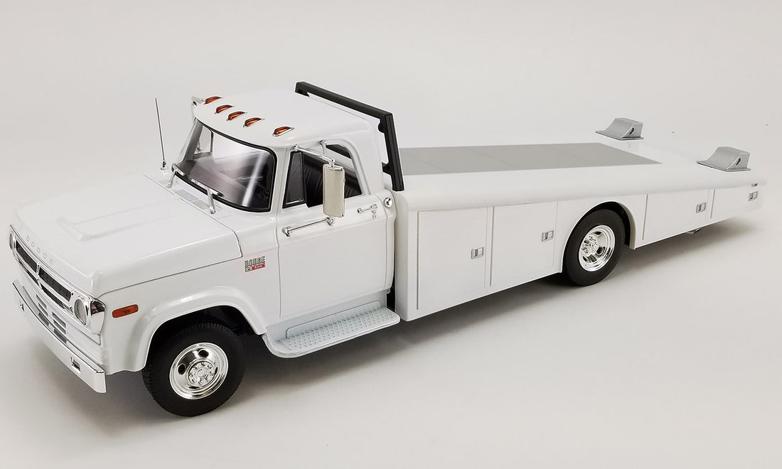 1970 Dodge D-300 Ramp Truck - (White-Blanc)
