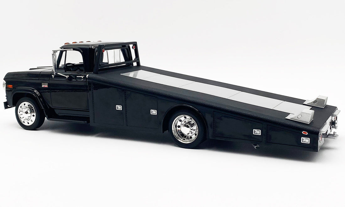1970 Dodge D-300 Ramp Truck with Trucker Wheels