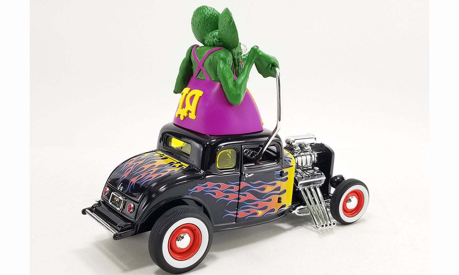 1932 Ford Blown 5-windows with Rat Fink Figure