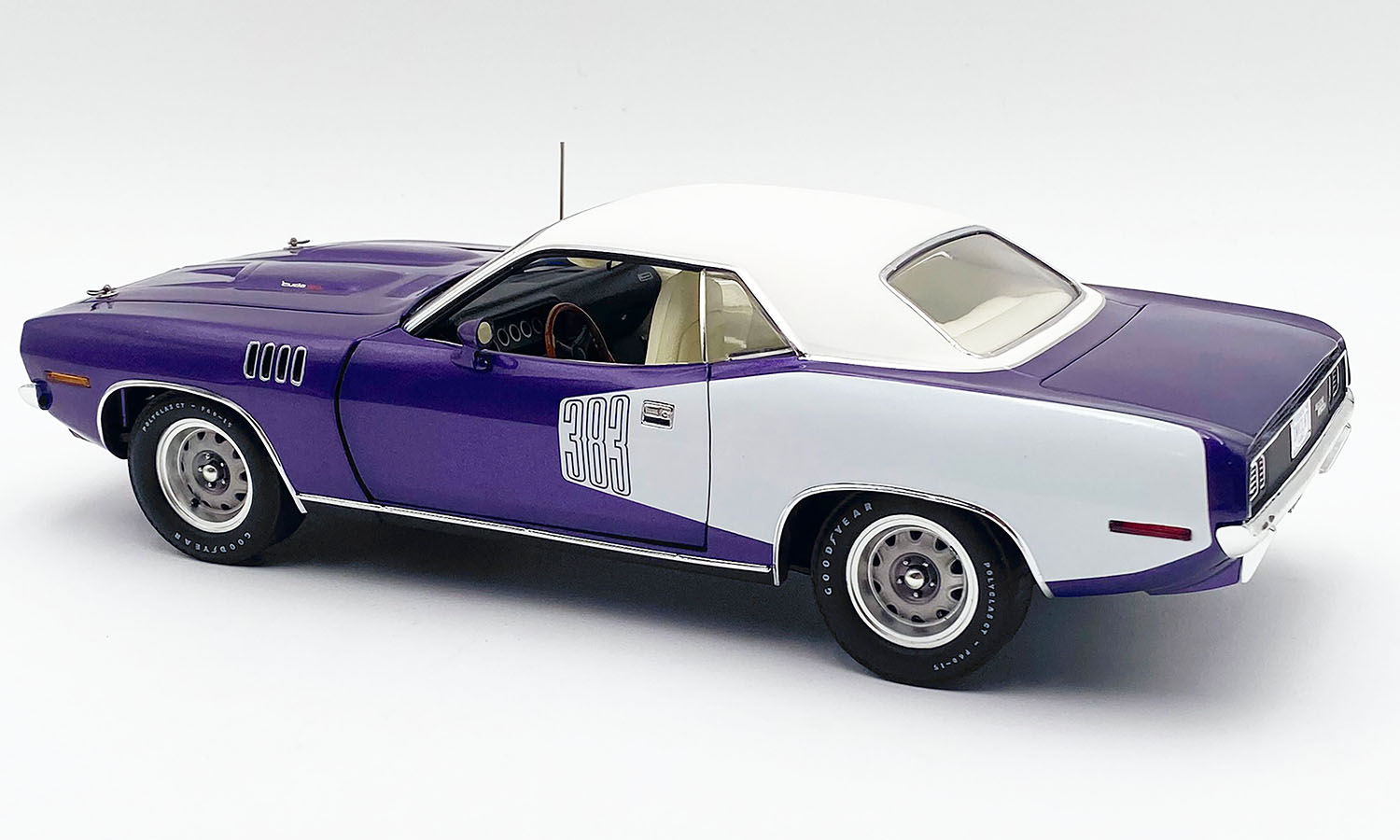 1971 Plymouth Cuda 383 (Vinyl Top)
