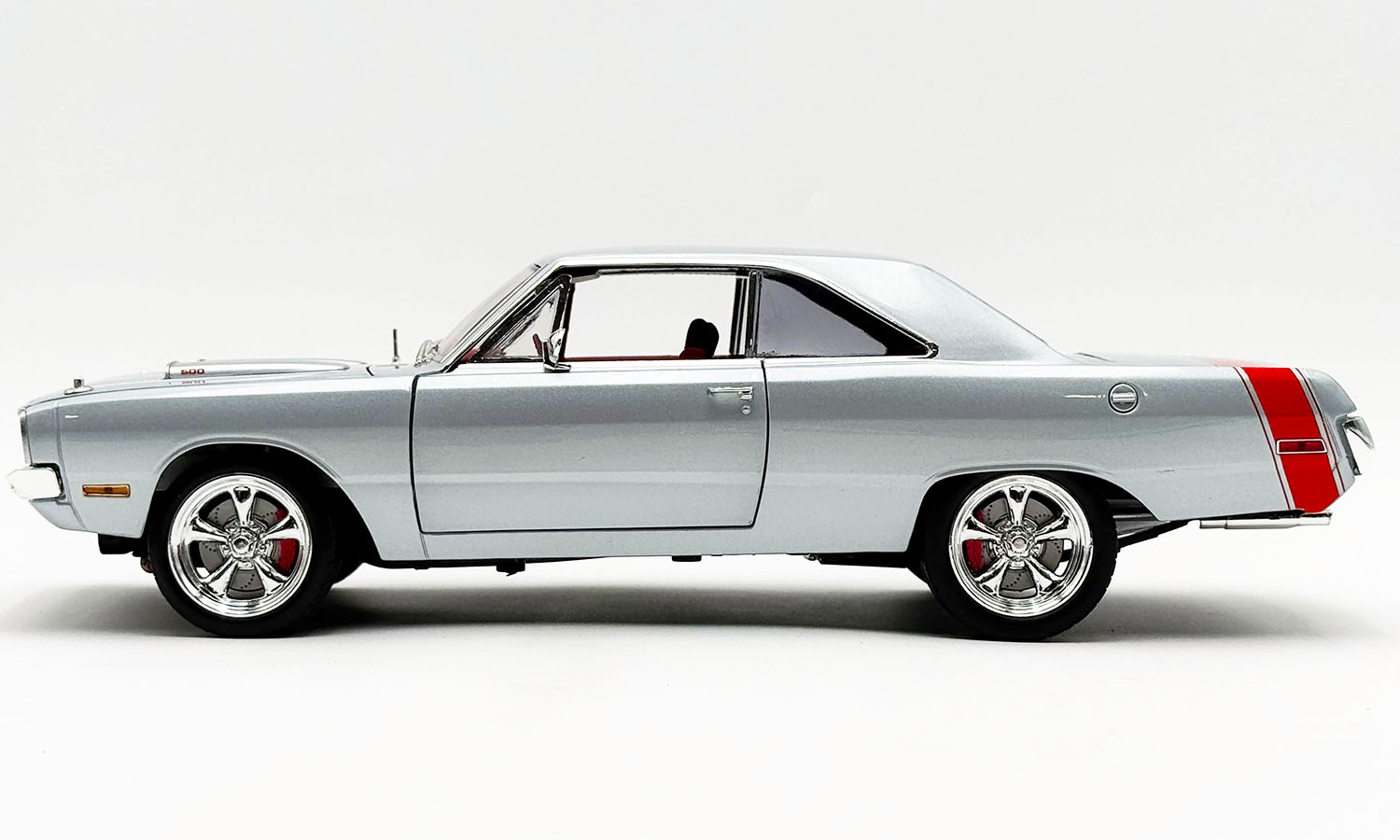 (PRE-ORDER 2026) 1970 Dodge Dart 440 - Street Machine