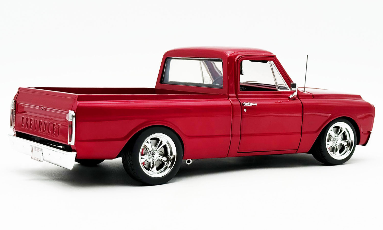 1967 Chevrolet C-10 Custom - Showtime