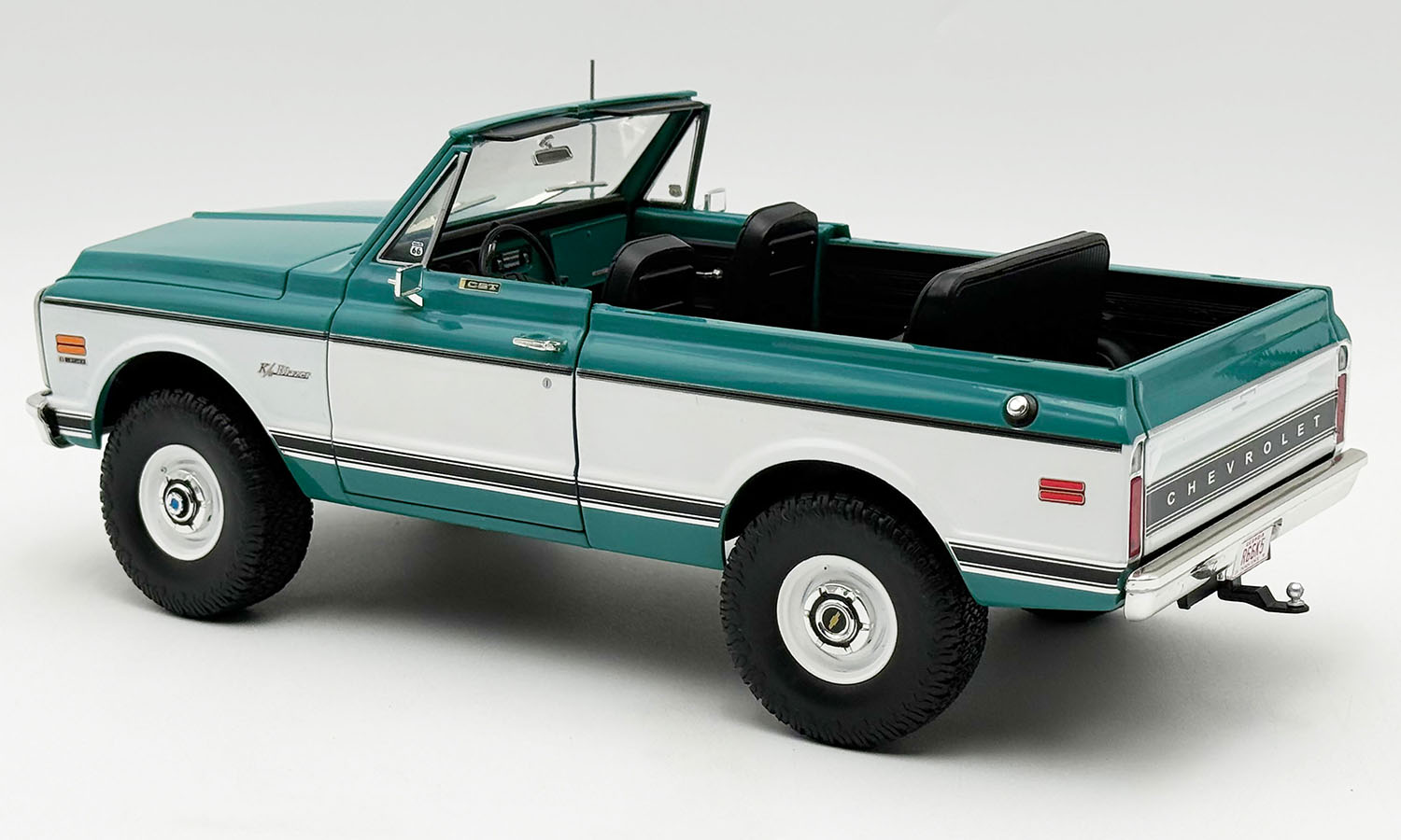 (PRE-ORDER 2026) 1972 Chevrolet Blazer K/5 CST - Route 66 100th Anniversary Home