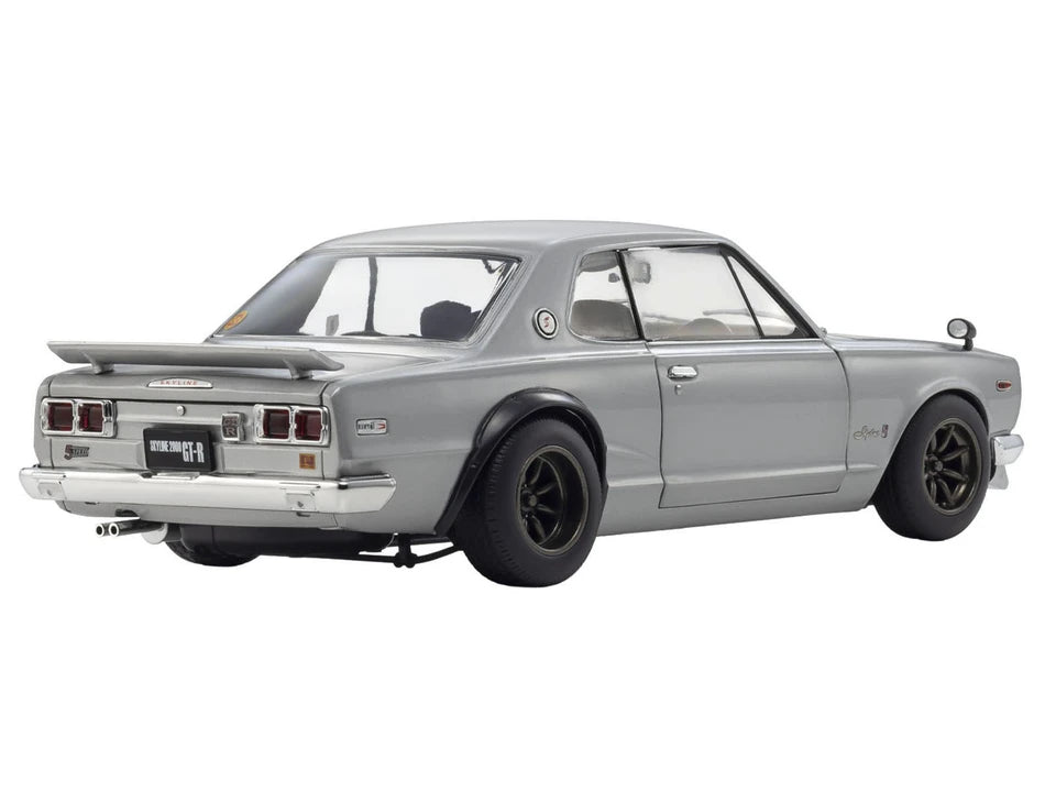 (PRE-ORDER 2027) Kyosho 1:18 – Nissan Skyline 2000 GT-R (KPGC10) Modified – Silver – K08129S