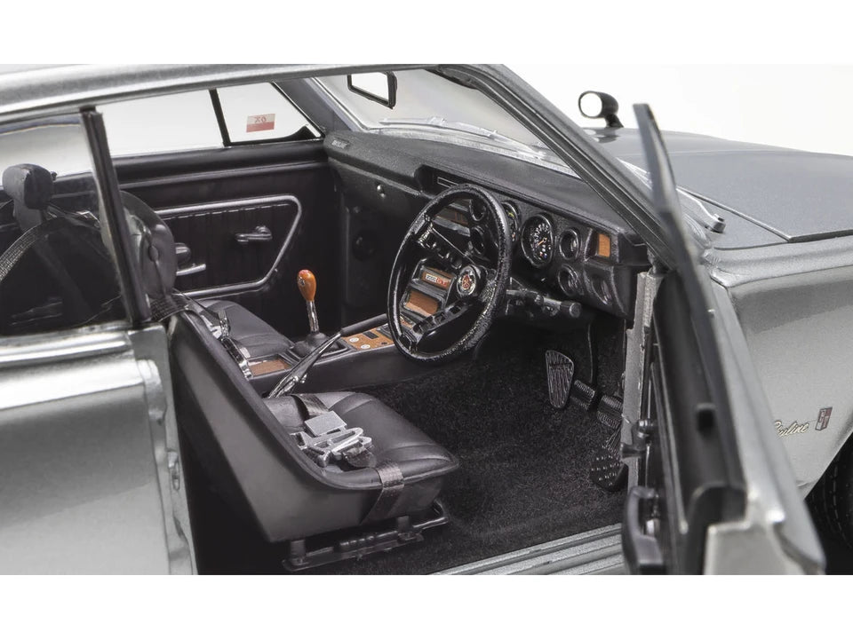 (PRE-ORDER 2027) Kyosho 1:18 – Nissan Skyline 2000 GT-R (KPGC10) Modified – Silver – K08129S