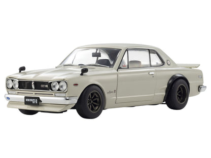 (PRE-ORDER 2027) Kyosho 1:18 – Nissan Skyline 2000 GT-R (KPGC10) Modified – White – K08129W