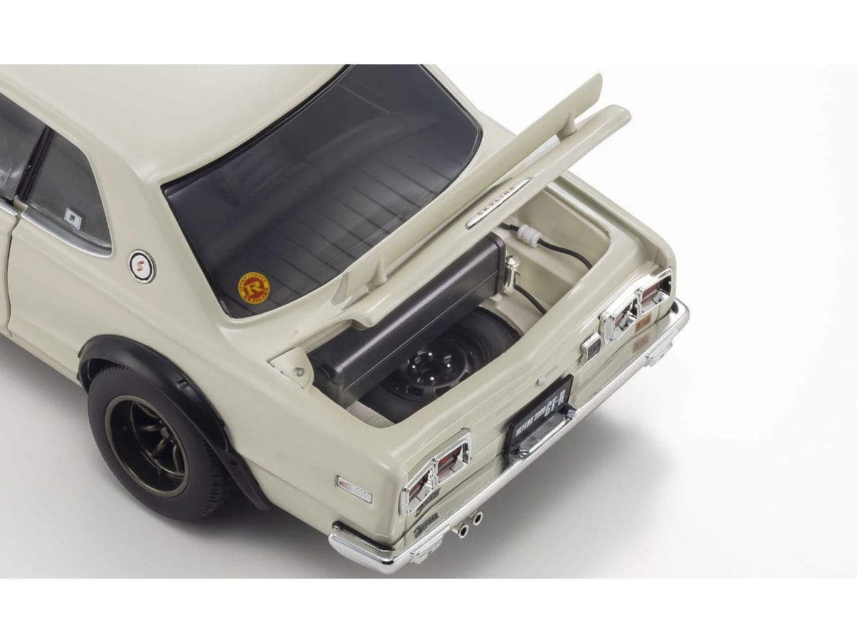 (PRE-ORDER 2027) Kyosho 1:18 – Nissan Skyline 2000 GT-R (KPGC10) Modified – White – K08129W