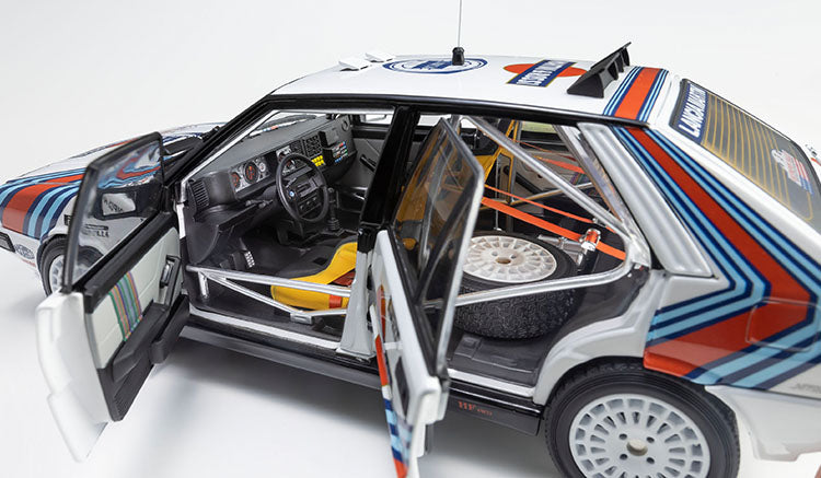 KYOSHO 1:18-Lancia Delta 4WD 1987 Martini Rossi 