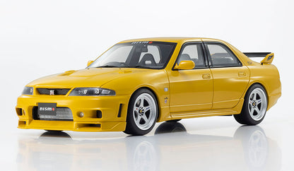 (PRE-ORDER 2026) Nissan Skyline R33 GT-R Autech Ver. NISMO Jaune – Kyosho Samurai 1:18 (KSR18071Y)