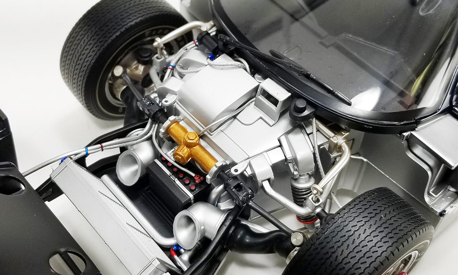 ACME 1:12-Ford GT40 MKIV 