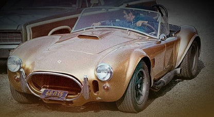(PRE-ORDER 2027) Shelby Collectibles 1:18 Shelby Cobra 427 S/C 1965 Hertz Gold – SC18008