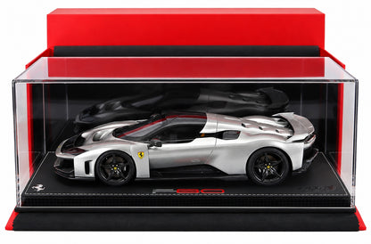 BBR Models Ferrari F80 2024 avec jantes en carbone et vitrine 1:18 – P18253E-VET