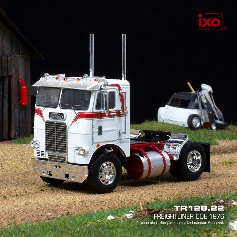 1976 Freightliner Coe (White-Red) 1:43