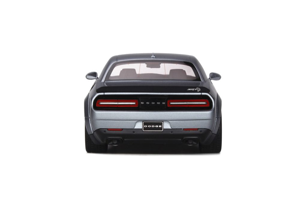 GT Spirit 1:18 Dodge Challenger SRT Hellcat Redeye Widebody 2019 Gris Argent – GT226