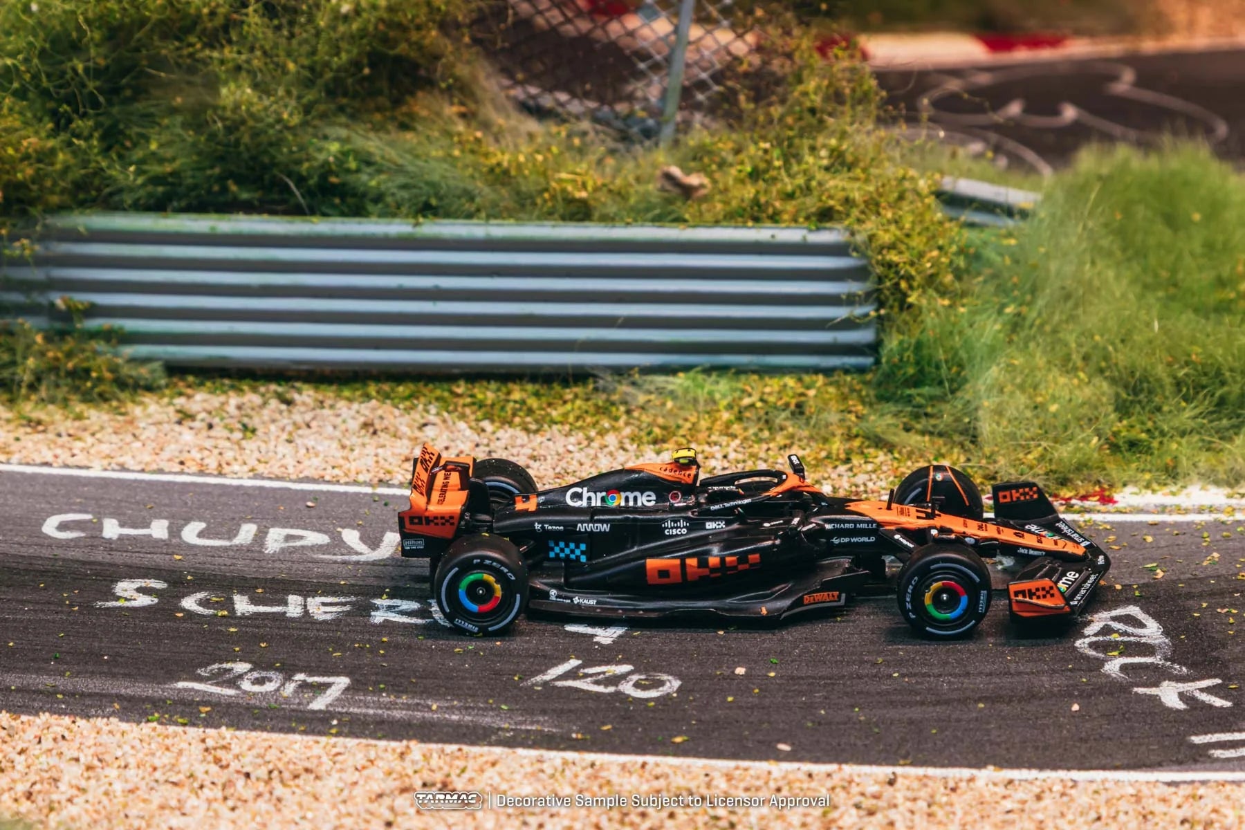 McLaren MCL60 Japanese Grand Prix 2023 Lando Norris 1:64 – Tarmac Works Global64 T64G-F070-LN3