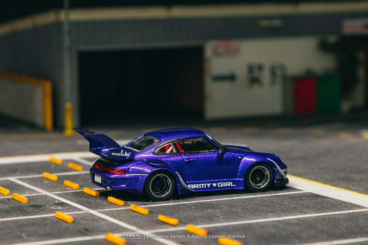 TARMAC WORKS 1/64-Porsche RWB 993 ARMY GIRL - RWB T64-TL017-AG