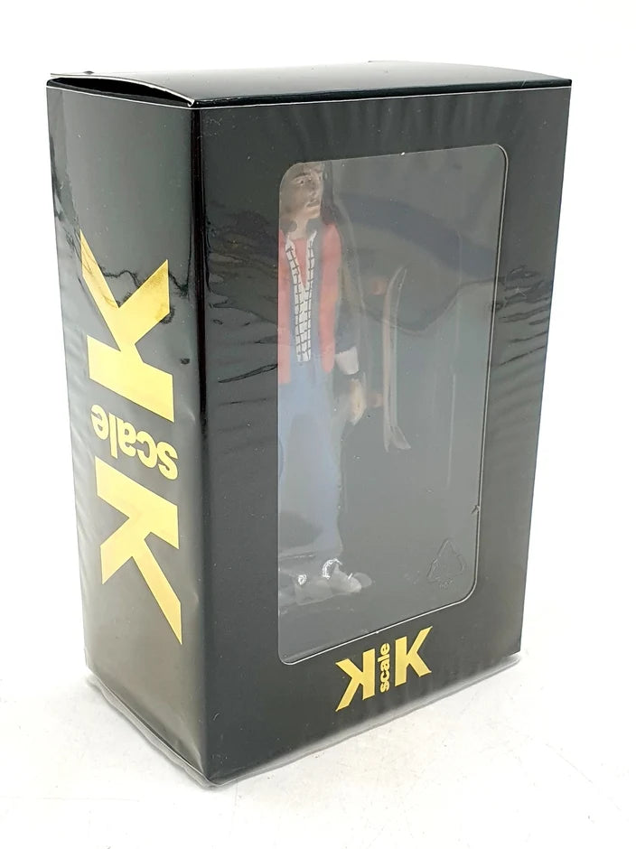 (PRE-ORDER: OCTOBER 2026) KK Scale 1:18 1985 Toyota Hilux SR5 Xtra Cab 4x4 – Back to the Future (1985) + Marty McFly Figure Bundle – KKDC181561-KKFIG024