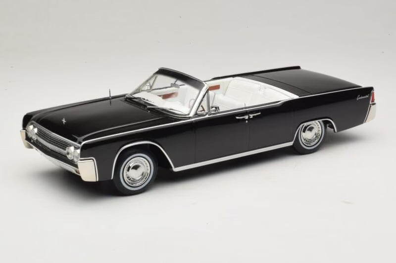 KK-Scale 1:18 Lincoln Continental décapotable 1963 noire – Film Bad Boys avec figurines Mike et Marcus – KKDC181521 + KKFIG052