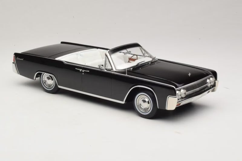 KK-Scale 1:18 Lincoln Continental décapotable 1963 noire – Film Bad Boys avec figurines Mike et Marcus – KKDC181521 + KKFIG052