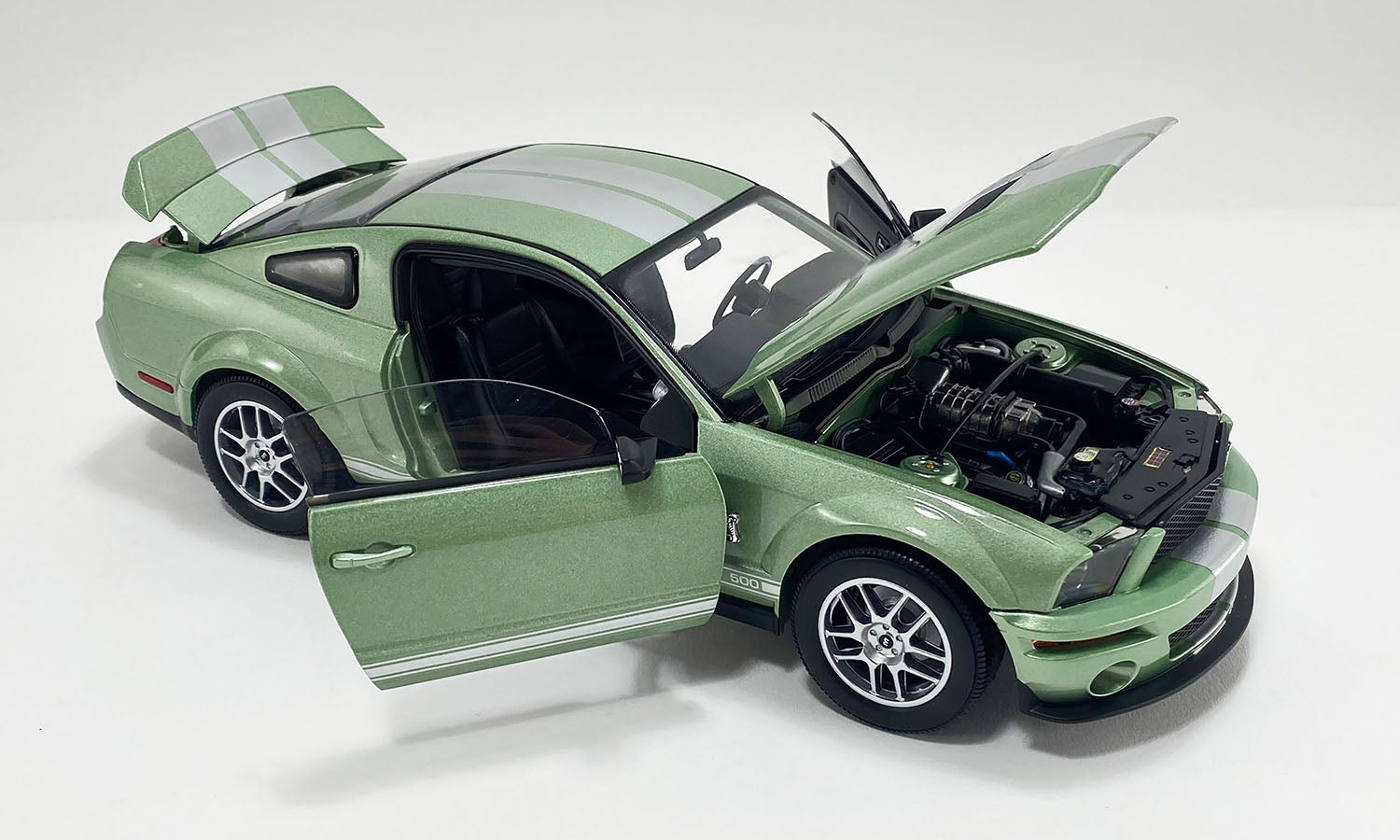 (PRE-ORDER, Q1, 2025) 2007 Ford Mustang Shelby GT500 - Lime Green