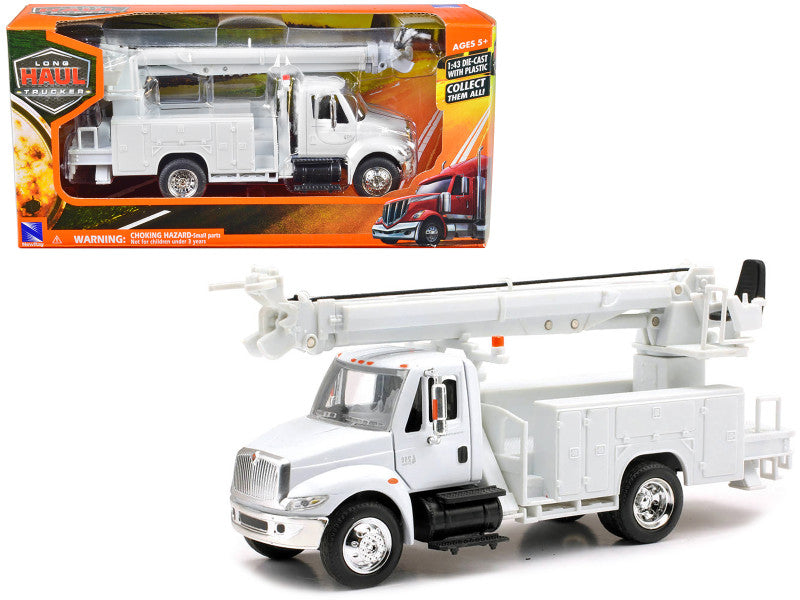 International 4200 – Camion utilitaire avec excavatrice 1/43