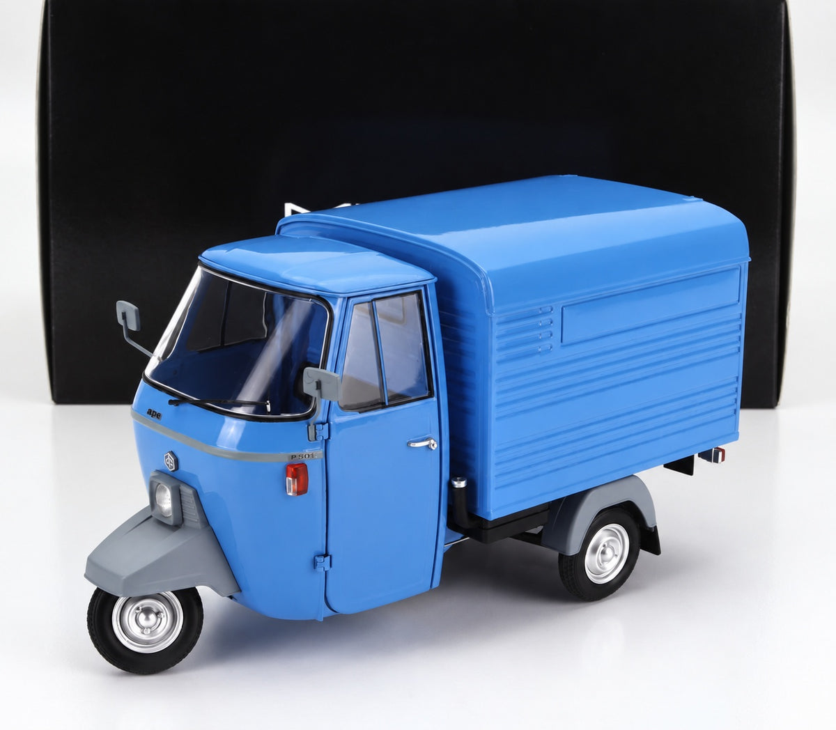 Mitica 1:18 1979 Piaggio Ape P501 Closed Van – Blue – Carmodel Exclusive – 204004-D