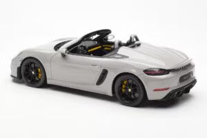GT Spirit 1:18 Porsche 718 (982) Spyder 2020 – Gris Craie – GT436