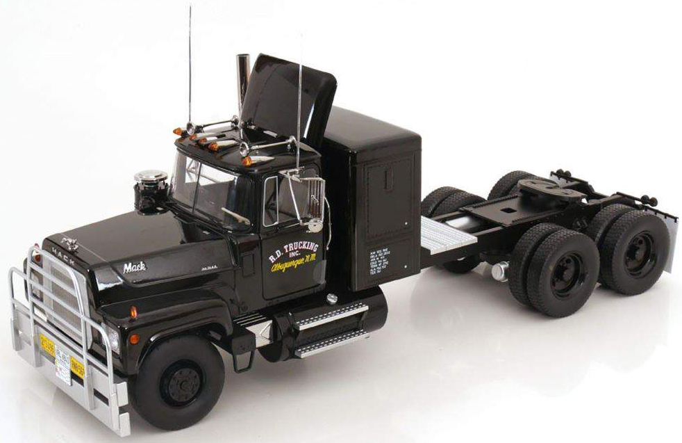 ROAD KINGS-1974 Mack RL700L (Black) "R.D. Trucking" 1:18 *Voir Note-*See Notes