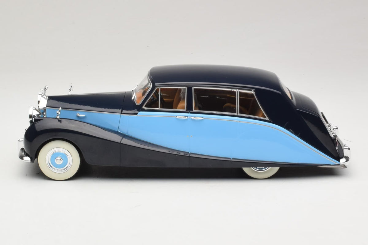 MCG 1:18 Rolls-Royce Silver Wraith Hooper Empress Line Saloon 1956 – Noir / Bleu foncé – MCG18051