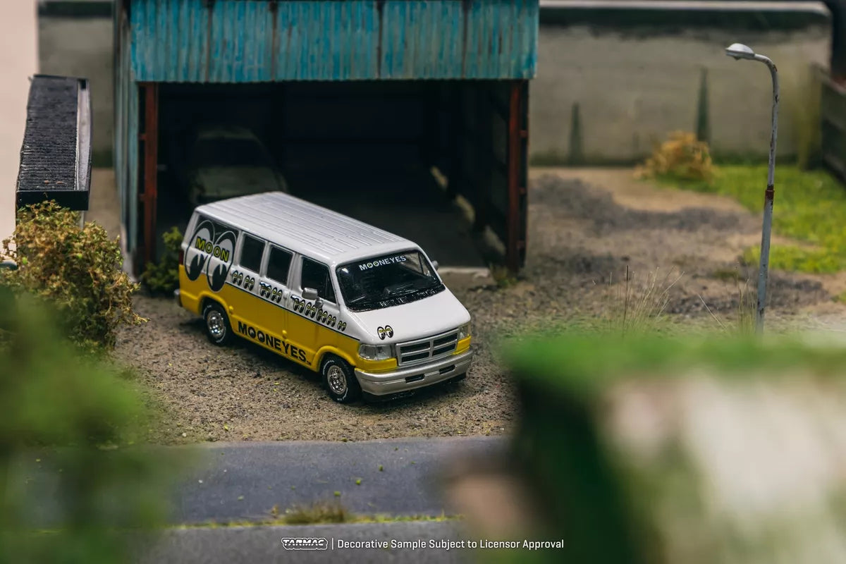Dodge Van Mooneyes