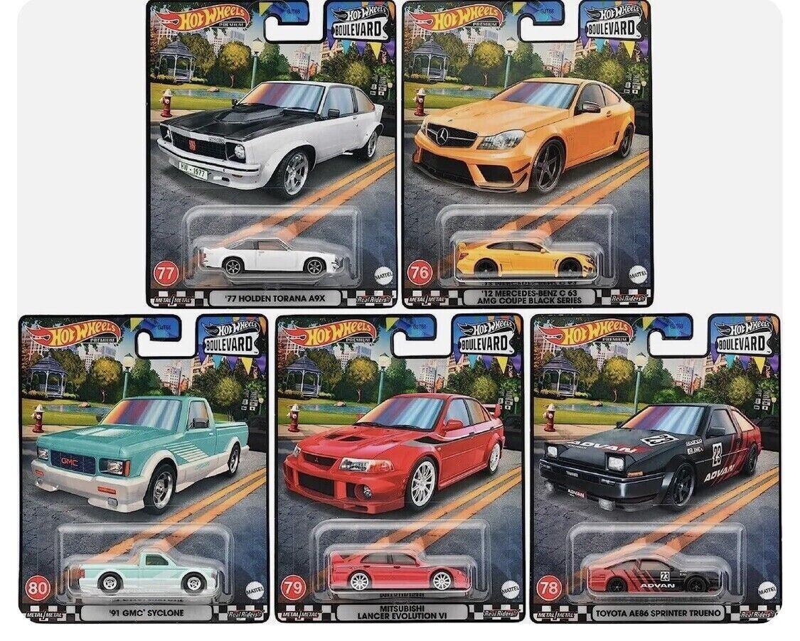 Hot Wheels Premium Boulevard 2023 R Case set of 5