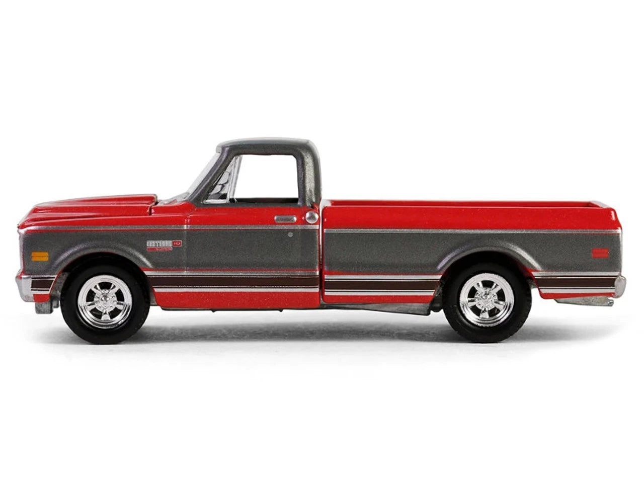 

1972 Chevrolet Cheyenne C10 Short Bed (Grey-Red)

GL30547