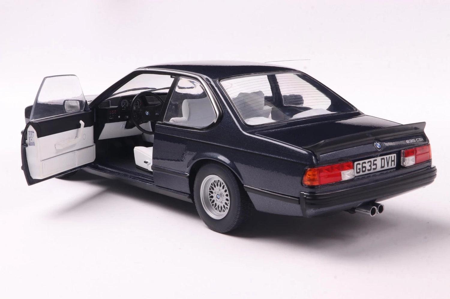 SOLIDO-1984 BMW 635 CSI (E24) – Macau Blue (S1810306)