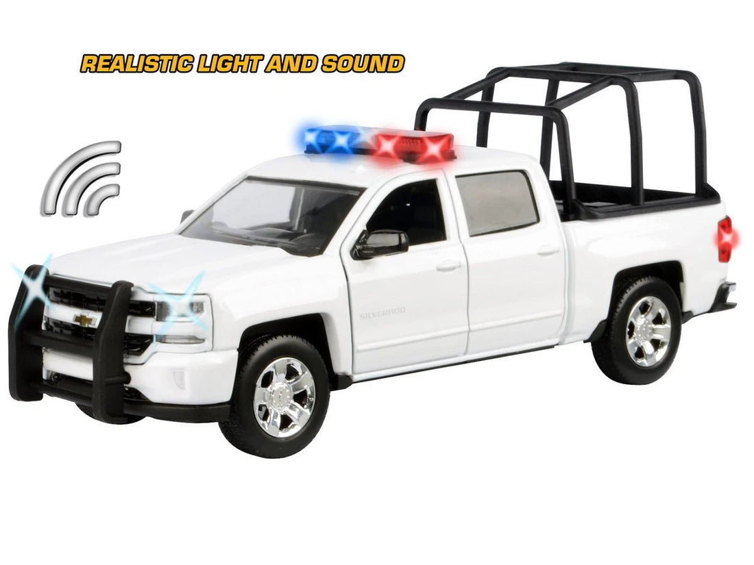 Motormax 1:27 2017 Chevrolet Silverado 1500 LT Z71 Crew Cab (White/Blanc)