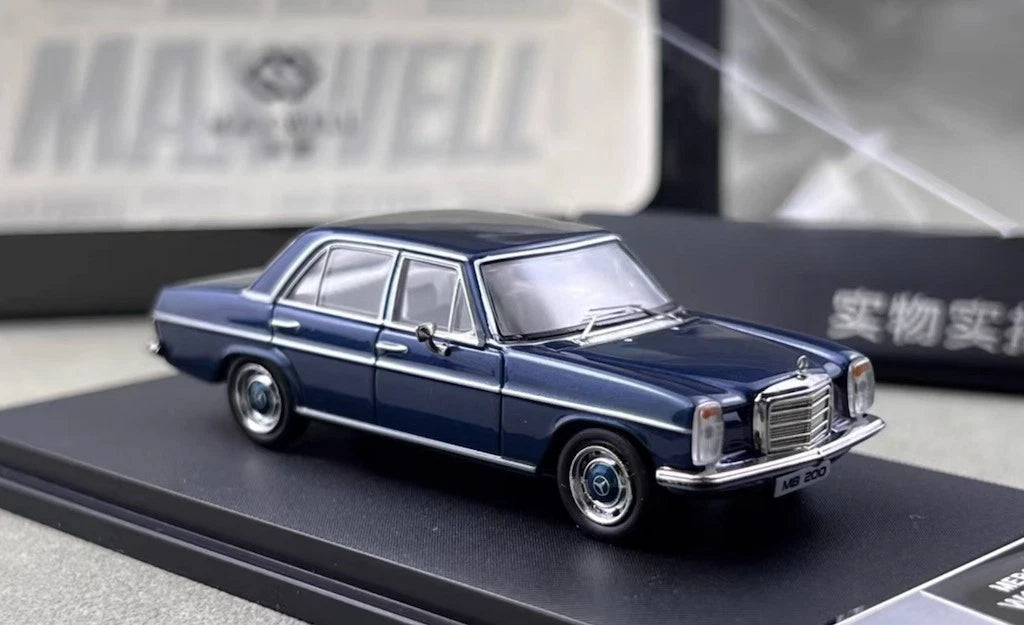 Maxwell Model 1:64-Mercedes-Benz 200 W114-Blue MW640032
