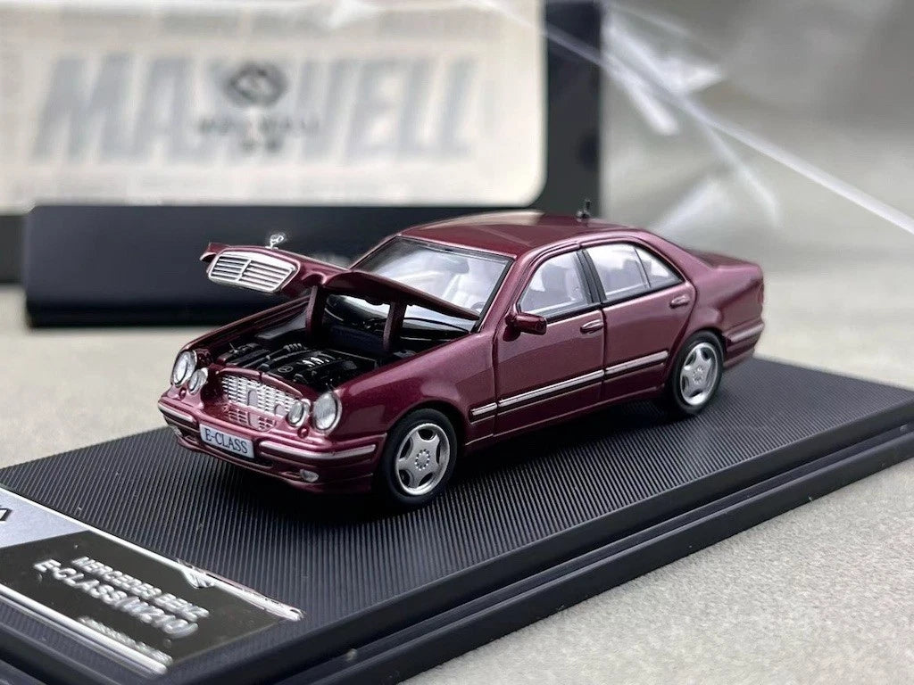Maxwell Model 1:64-Mercedes-Benz E320 w210 Red  MW640034