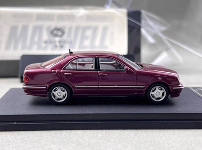 Maxwell Model 1:64-Mercedes-Benz E320 w210 Red  MW640034