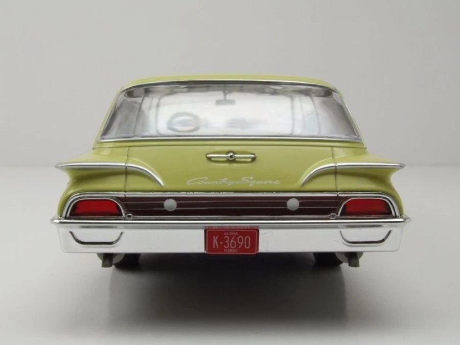 MCG 1/18"-1960 Ford LTD Country Squire Station Wagon Light Yellow