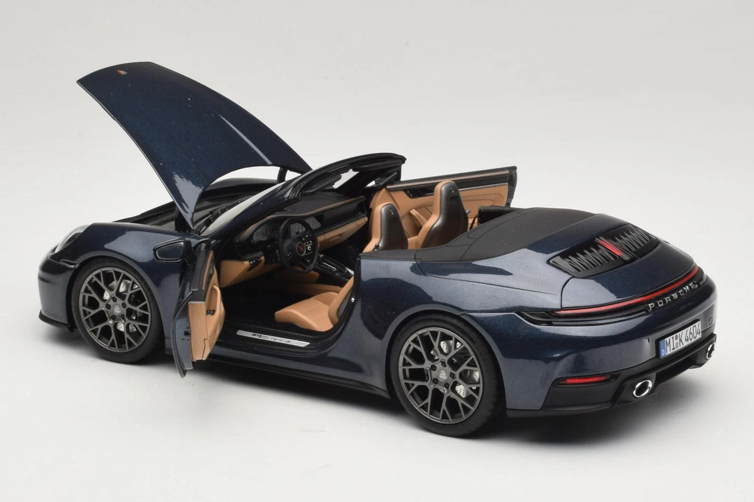 2024 Porsche 911 Carrera S Cabriolet (Yachting Blue)