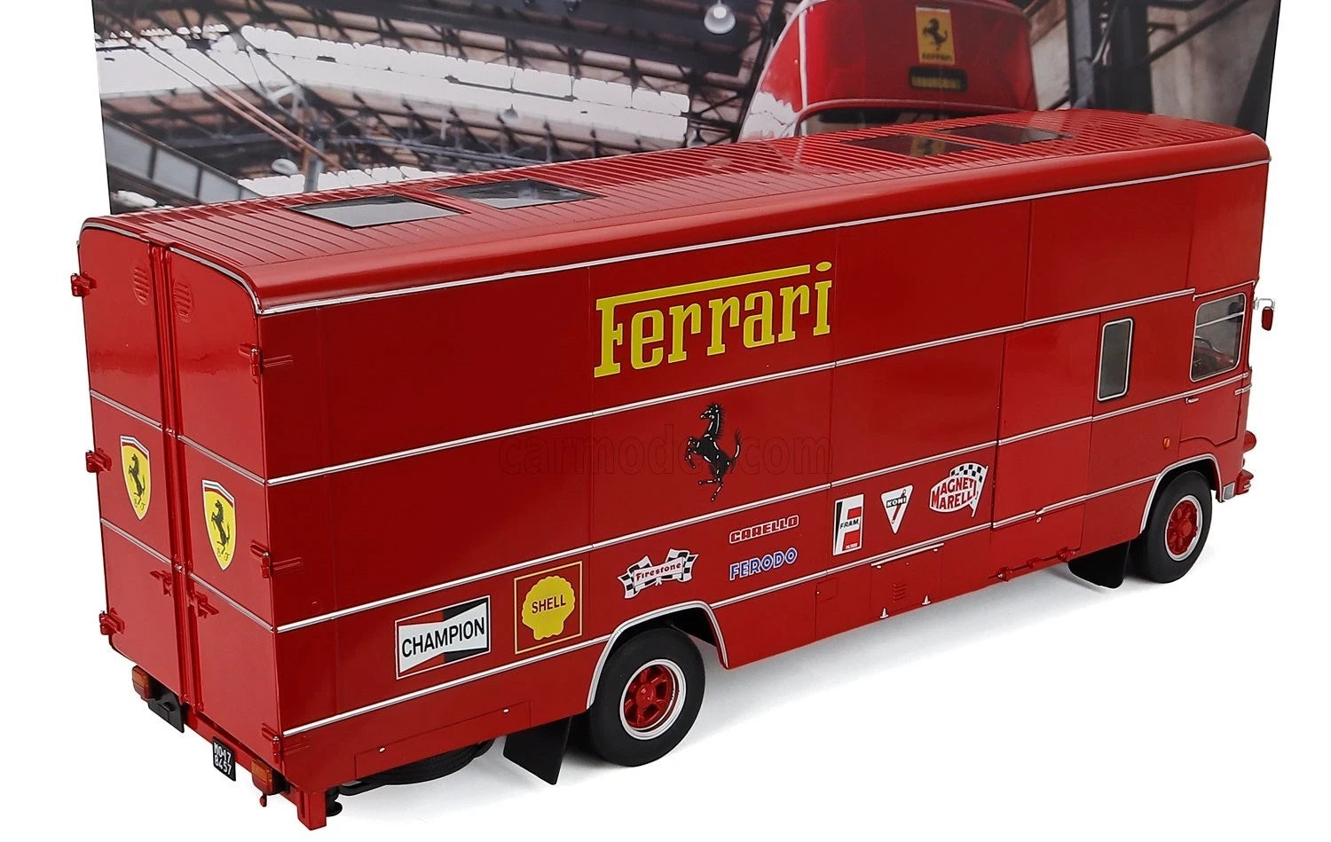 WERK 1/18-OM Fiat 150 Rolfo Scuderia Ferrari Race Auto Transporter