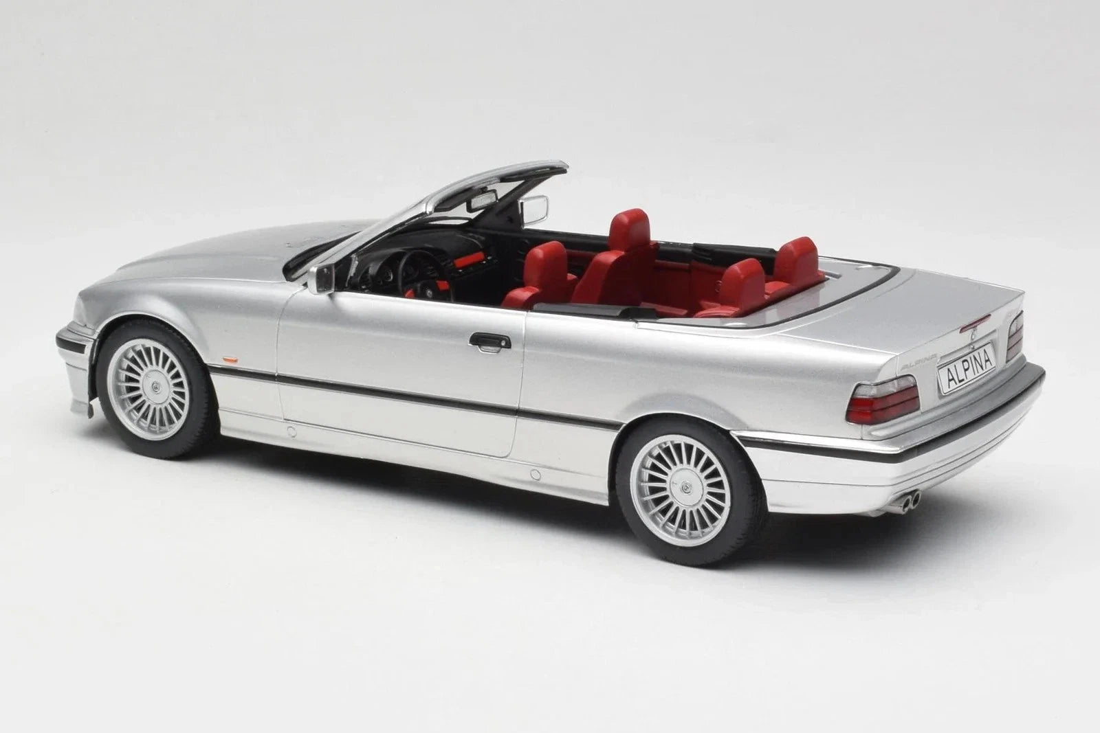 MCG 1/18"- BMW (E36) Alpina B3 3.2 Cabriolet 1996 — Argent MCG18322