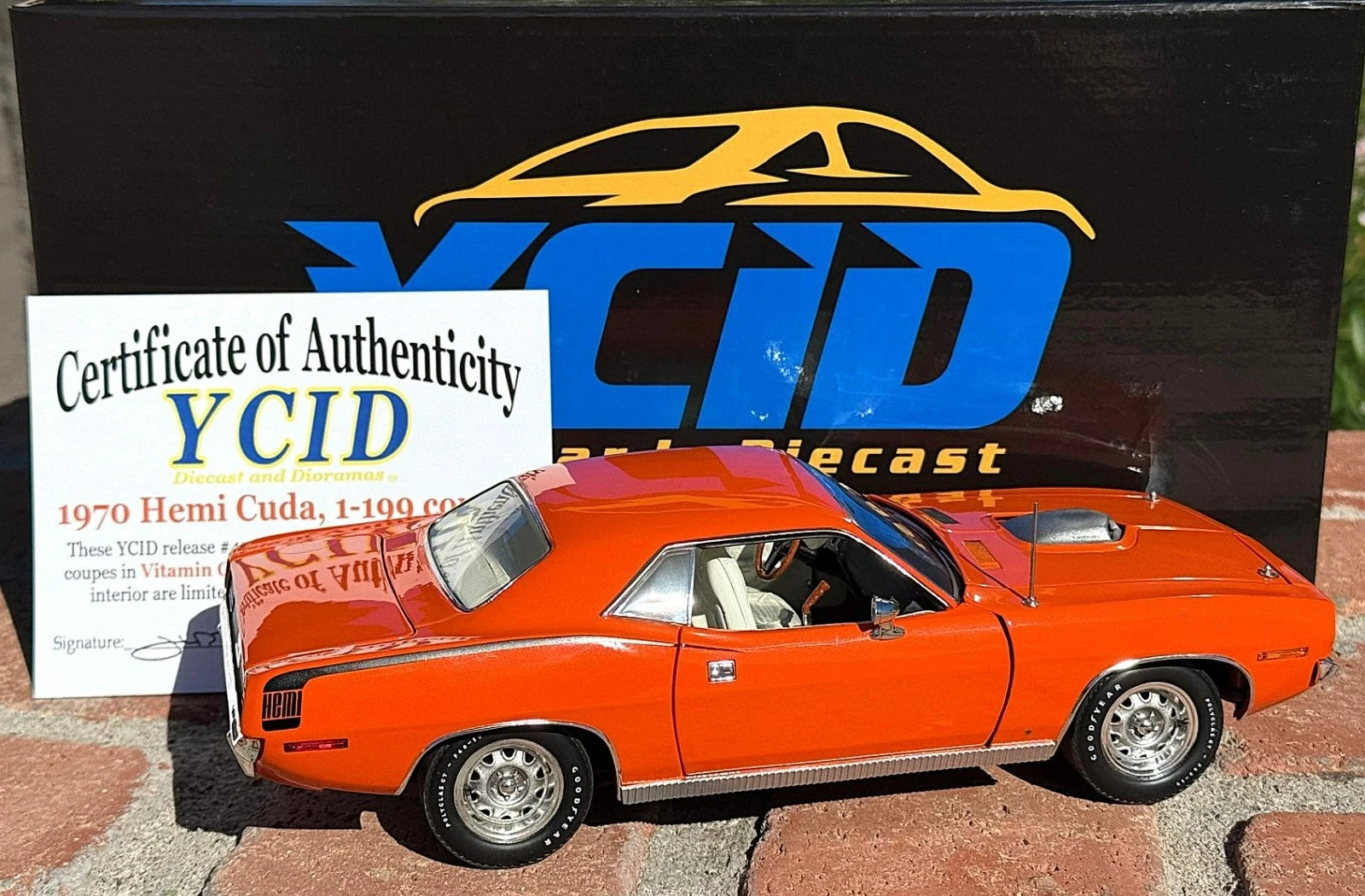 1970 Plymouth Hemi Cuda, Coupe, Vitamin C Orange (Limitée à 199 unités seulement-Limited to 199 units only)