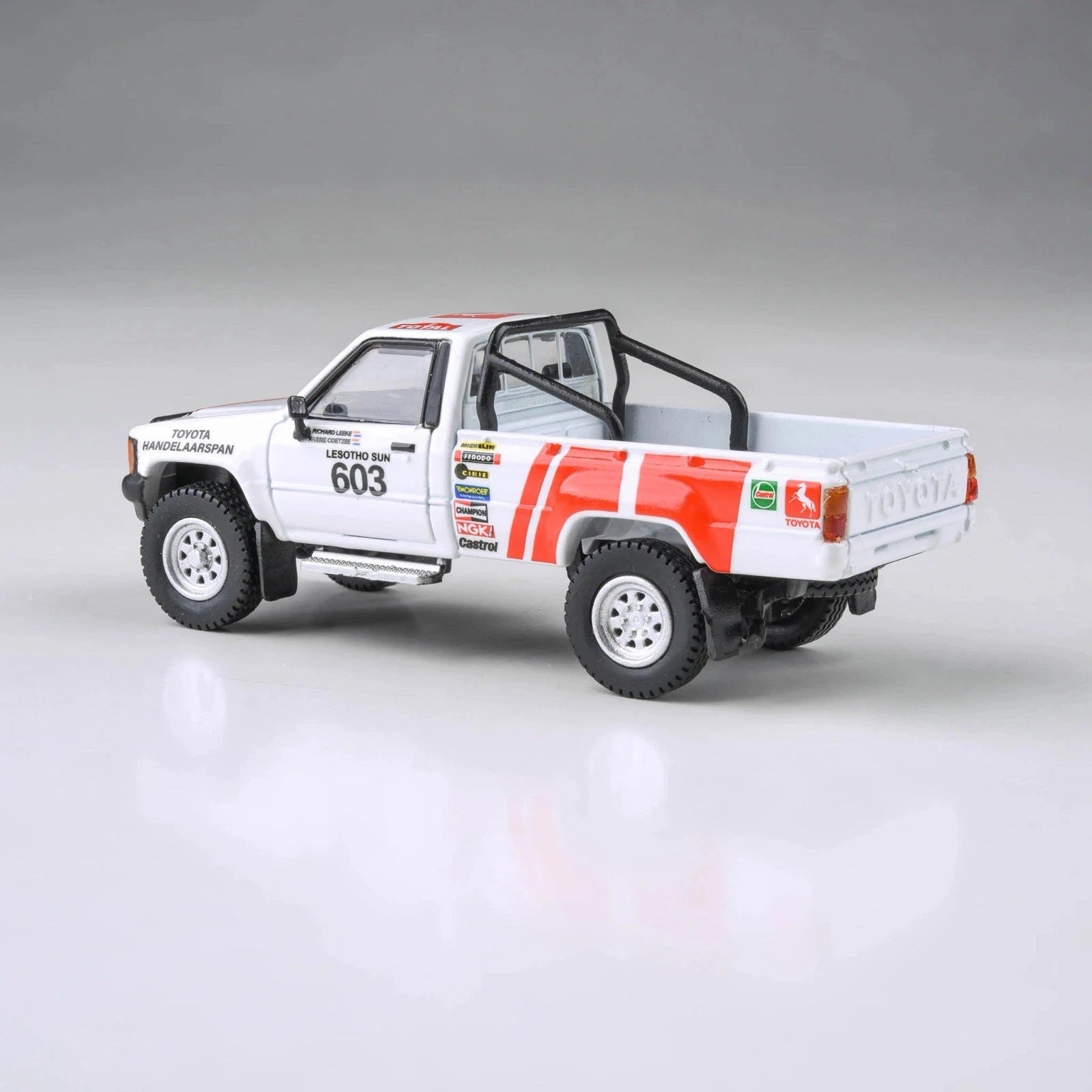 PARA64 1/64 Toyota Hilux 1993 Roof of Africa Toyota Dealer Team RHD PA-65529