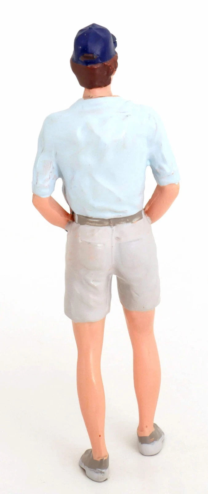 KK Scale 1:18 Magnum P.I. Volkswagen T3 Minibus Multivan Island Hoppers 1987 + Thomas &amp; Theodore Calvin (T.C.) – Ensemble 3 pièces – KKDC180993 / KKFIG031 / KKFIG055