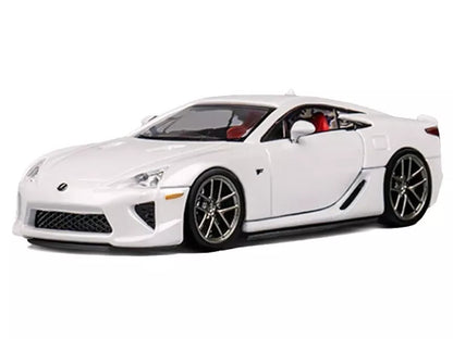 Lexus LFA, Pearl white (CM64-LFA-01)