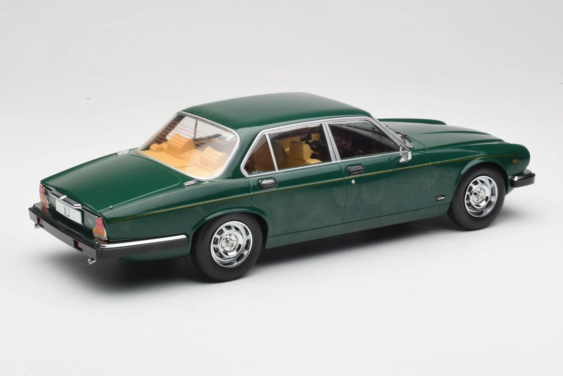 Jaguar XJ Series III Dark Green-MCG