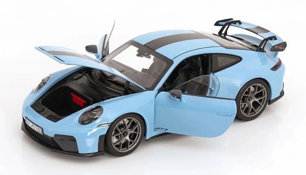 Norev 1:18 Porsche 911 GT3 2025 avec Pack Weissach – Gulf Blue – 187000