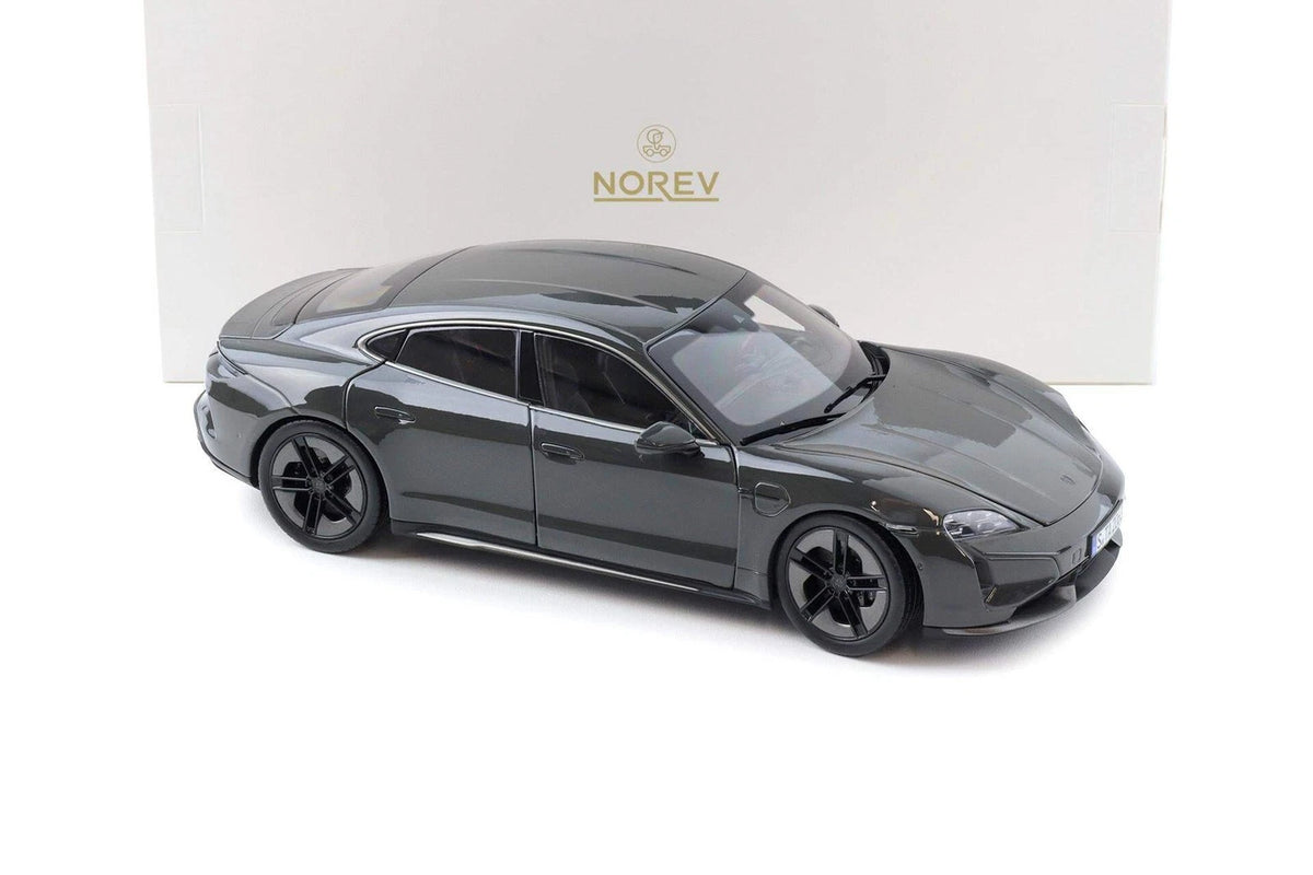 Norev 1:18 Porsche Taycan Turbo S 2024 – Gris Ardoise Neo – 187654