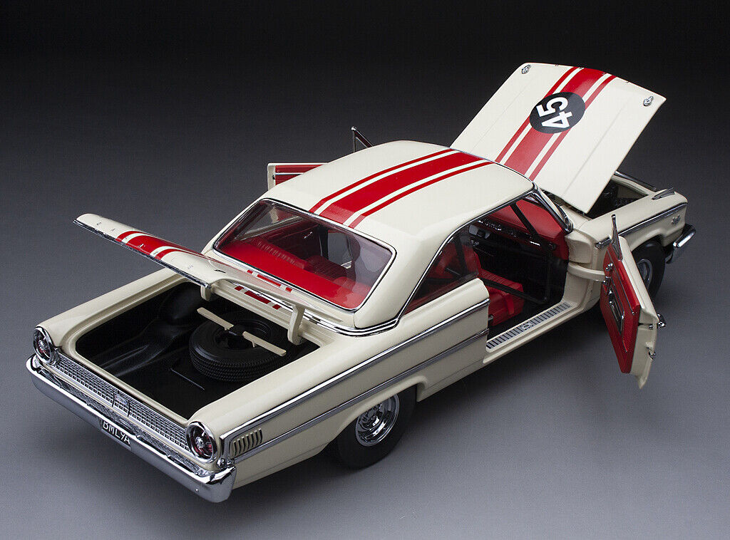 Ford Galaxie 500 XL Racing 1963 1st British Saloon Car Jack Sears